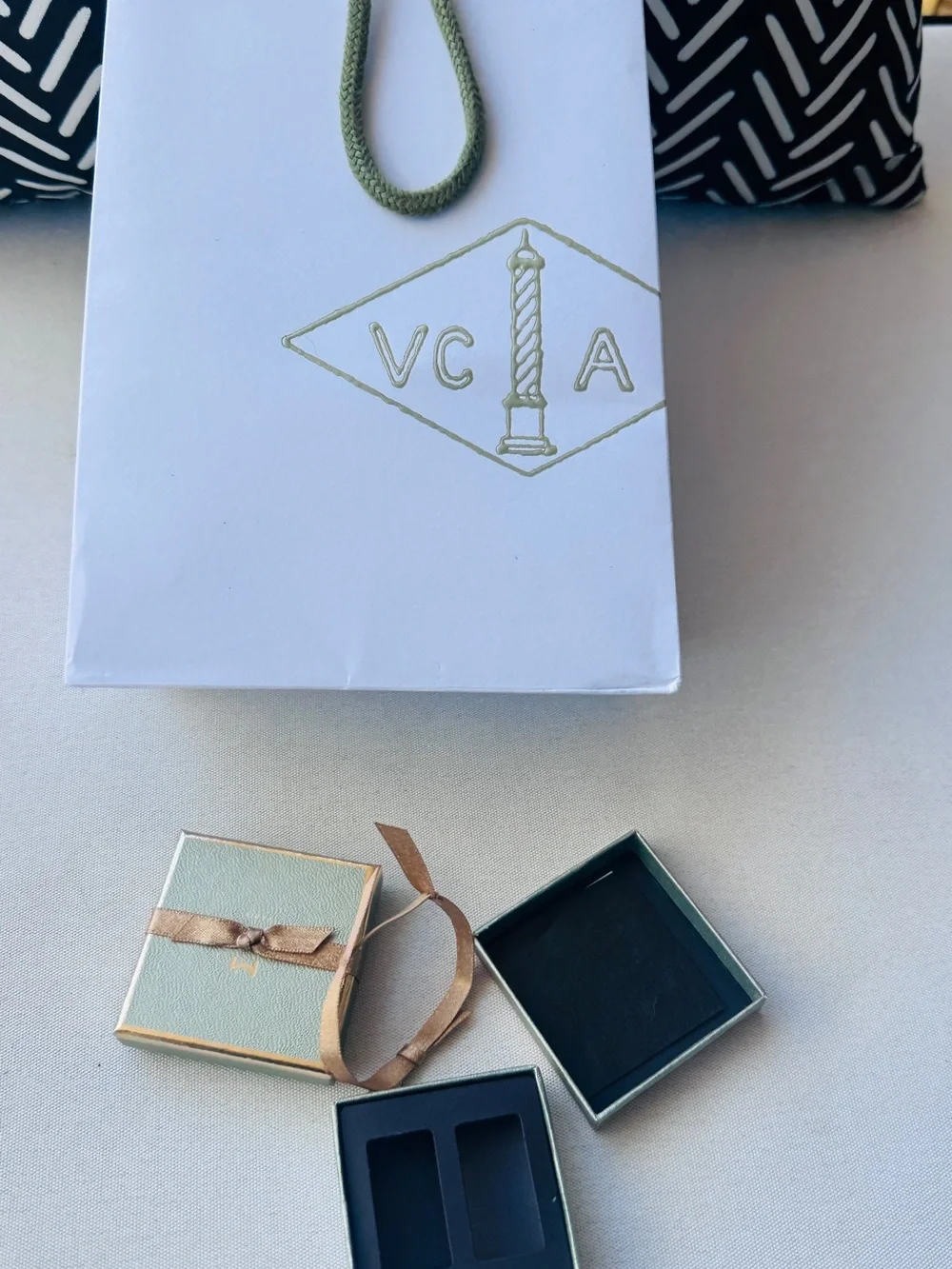 Van Cleef & Arpels olive green